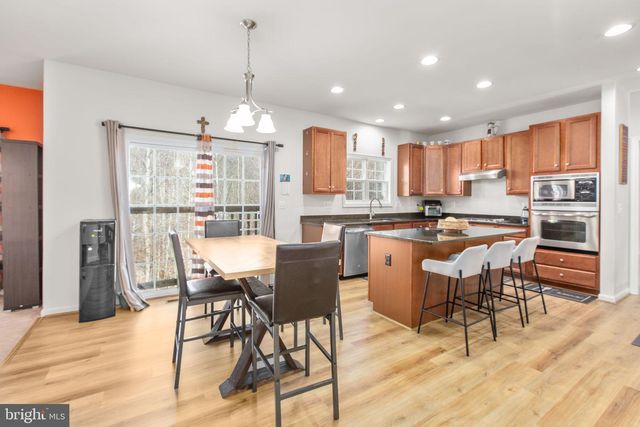 74 CROWNCREST RD, Fredericksburg, VA 22406