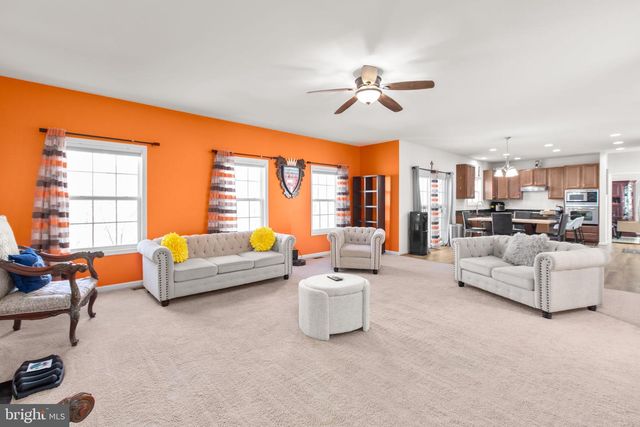 74 CROWNCREST RD, Fredericksburg, VA 22406