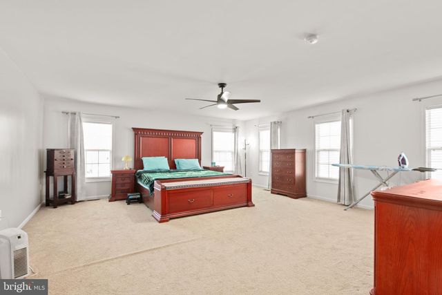 74 CROWNCREST RD, Fredericksburg, VA 22406