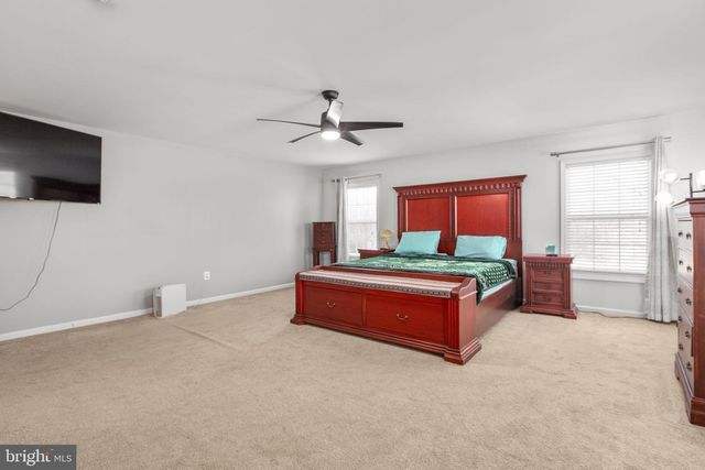 74 CROWNCREST RD, Fredericksburg, VA 22406