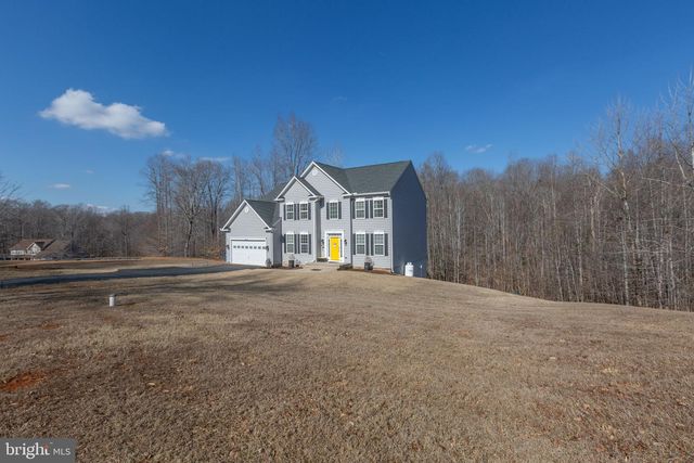 74 CROWNCREST RD, Fredericksburg, VA 22406