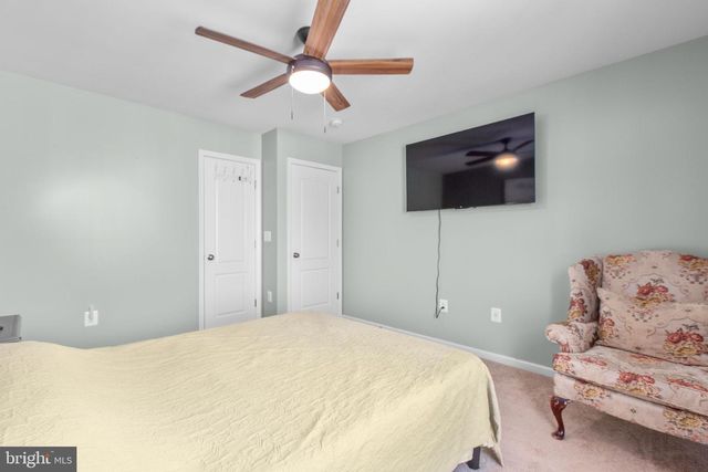 74 CROWNCREST RD, Fredericksburg, VA 22406