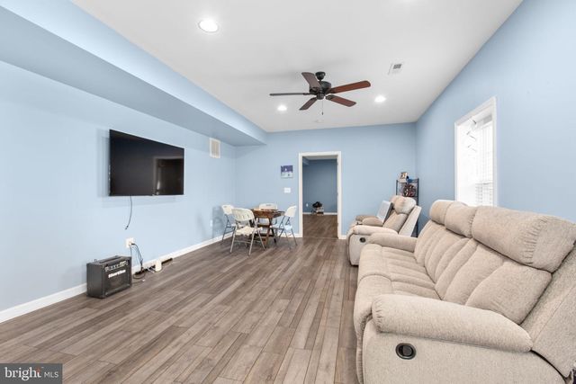 74 CROWNCREST RD, Fredericksburg, VA 22406