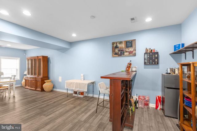 74 CROWNCREST RD, Fredericksburg, VA 22406