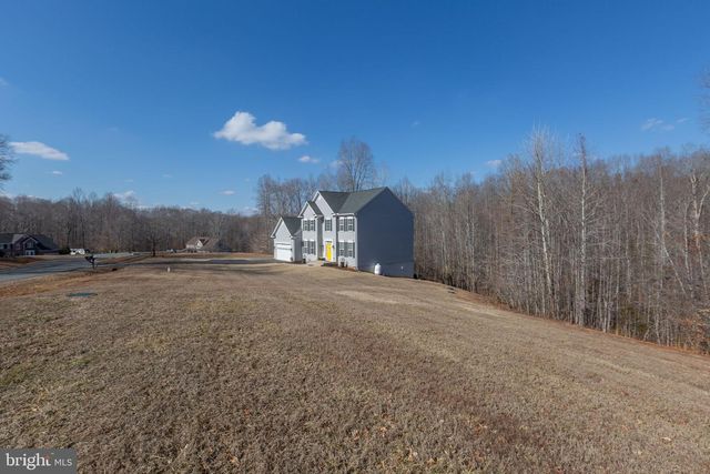 74 CROWNCREST RD, Fredericksburg, VA 22406