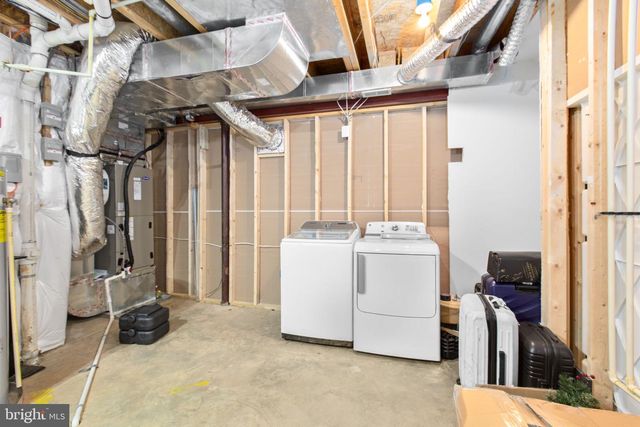 74 CROWNCREST RD, Fredericksburg, VA 22406