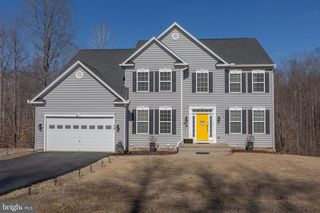 74 CROWNCREST RD, Fredericksburg, VA 22406