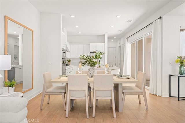 126 Baluster, Irvine, CA 92618