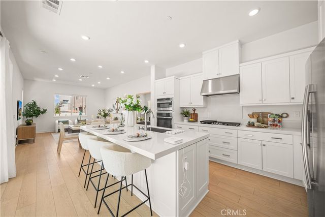 126 Baluster, Irvine, CA 92618