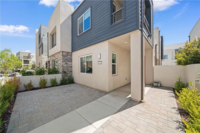 126 Baluster, Irvine, CA 92618