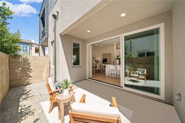126 Baluster, Irvine, CA 92618