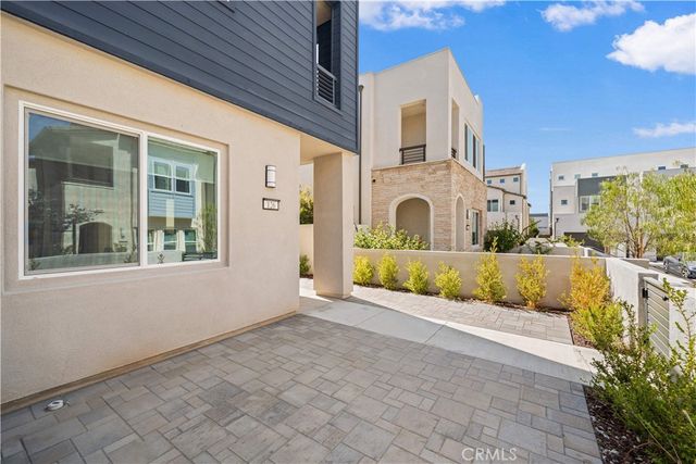 126 Baluster, Irvine, CA 92618