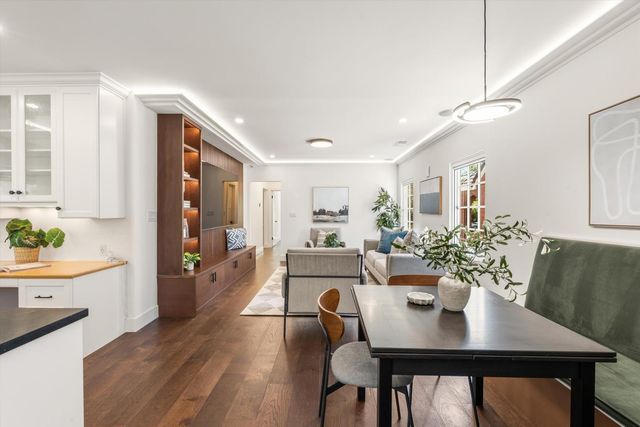 1981 9th Ave, Sacramento, CA 95818