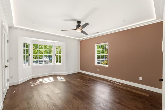 1981 9th Ave, Sacramento, CA 95818