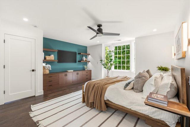 1981 9th Ave, Sacramento, CA 95818