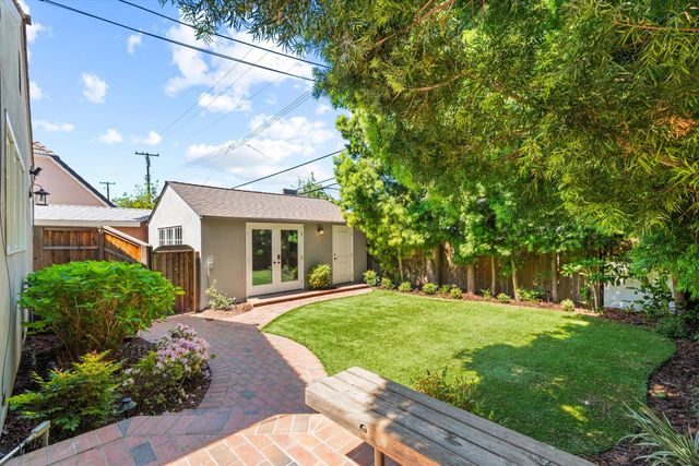 1981 9th Ave, Sacramento, CA 95818