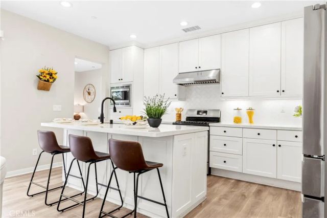 85 Kestrel, Irvine, CA 92618