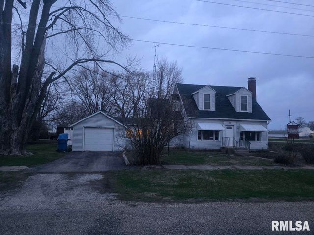 101 W OAK Street, Broadwell, IL 62634