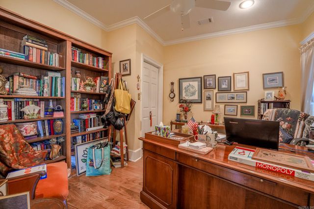 2109 Stagecoach Village Crt, Little Rock, AR 72210