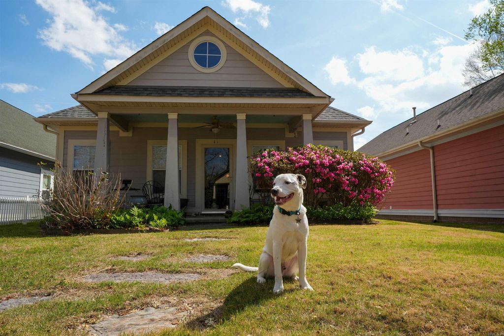 2109 Stagecoach Village Crt, Little Rock, AR 72210