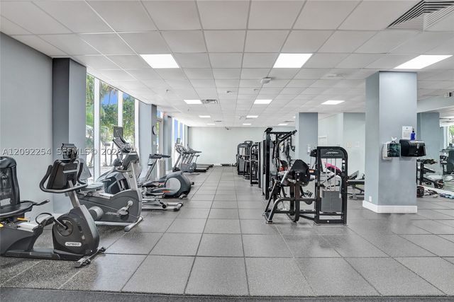 2030 S Ocean Dr 701, Hallandale Beach, FL 33009