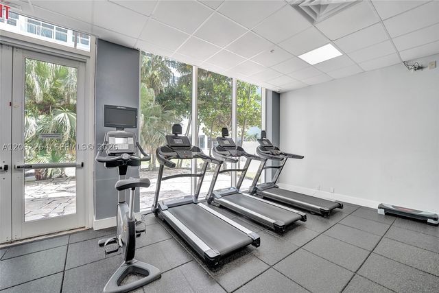 2030 S Ocean Dr 701, Hallandale Beach, FL 33009