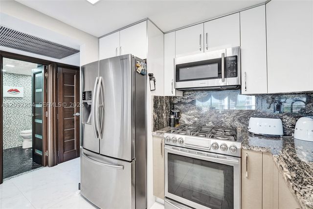 2030 S Ocean Dr 701, Hallandale Beach, FL 33009