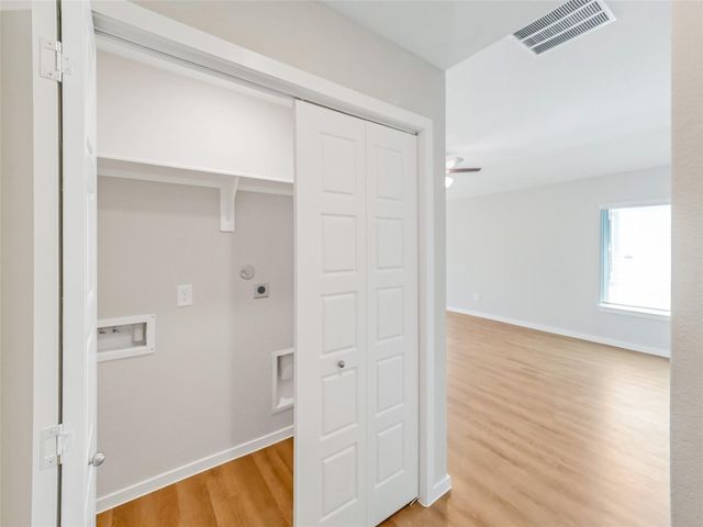 11618 Lazy Oaks Creek Drive, Magnolia, TX 77354