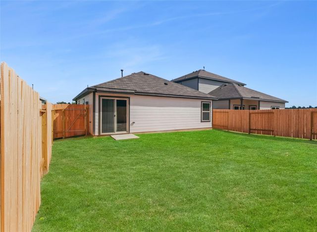 11618 Lazy Oaks Creek Drive, Magnolia, TX 77354