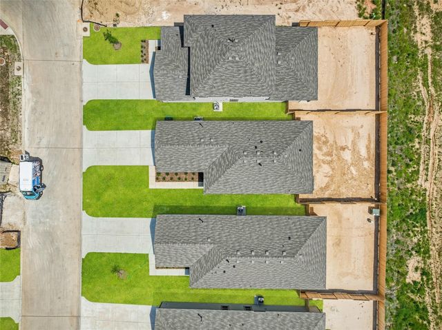 11618 Lazy Oaks Creek Drive, Magnolia, TX 77354