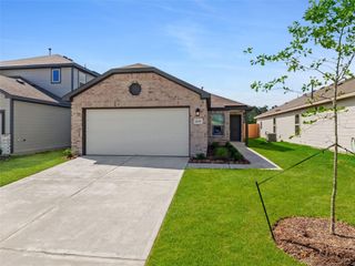 11618 Lazy Oaks Creek Drive, Magnolia, TX 77354