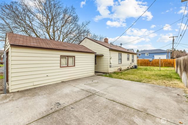 1204 S 2nd Avenue, Walla Walla, WA 99362