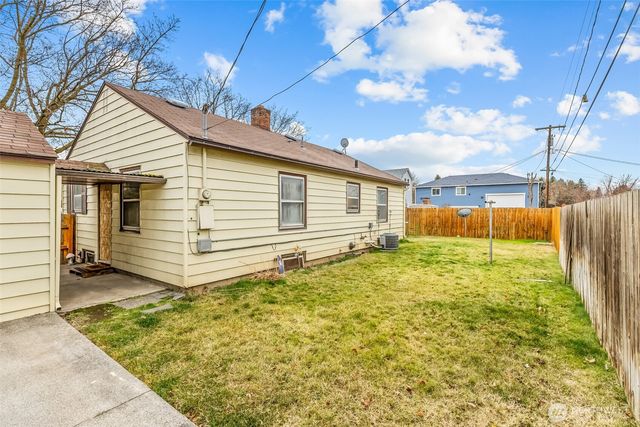 1204 S 2nd Avenue, Walla Walla, WA 99362