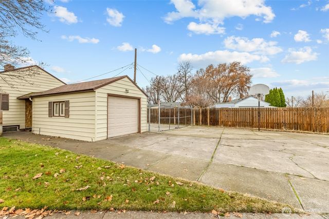 1204 S 2nd Avenue, Walla Walla, WA 99362