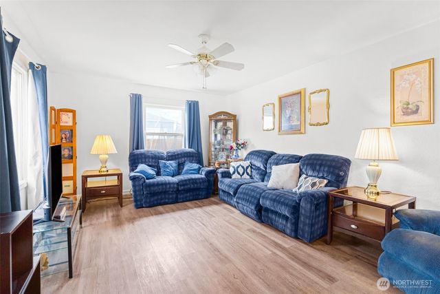 1204 S 2nd Avenue, Walla Walla, WA 99362