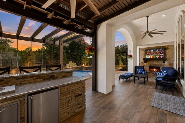 8705 Ambrosia DR, Austin, TX 78738