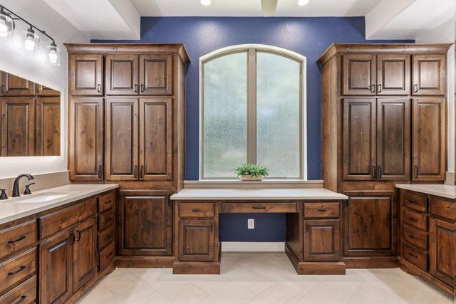 8705 Ambrosia DR, Austin, TX 78738
