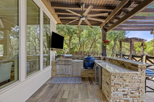 8705 Ambrosia DR, Austin, TX 78738
