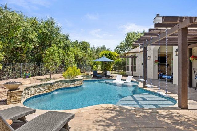 8705 Ambrosia DR, Austin, TX 78738