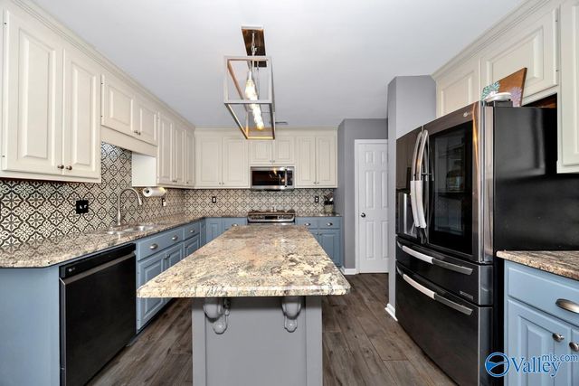 208 Park Stone Drive, Madison, AL 35758
