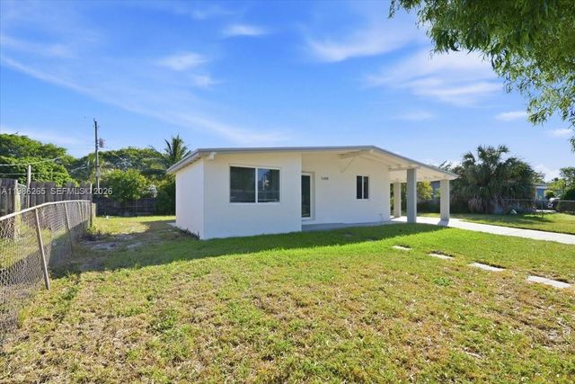 1400 NE 43rd Ct 1400, Pompano Beach, FL 33064