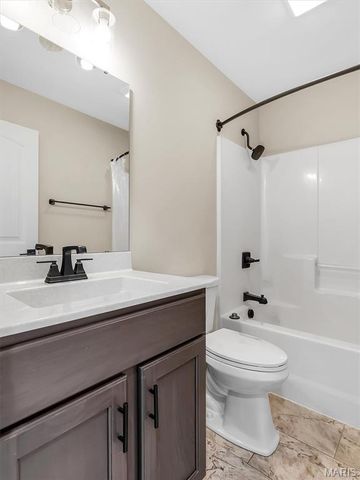 2798 Moon Crest Court, Washington, MO 63090