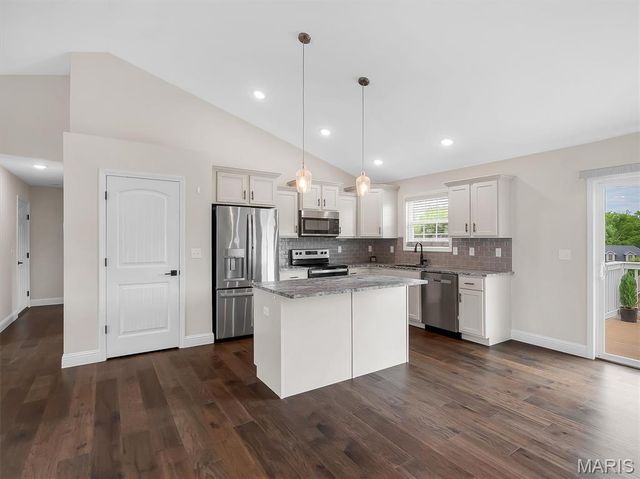 2798 Moon Crest Court, Washington, MO 63090