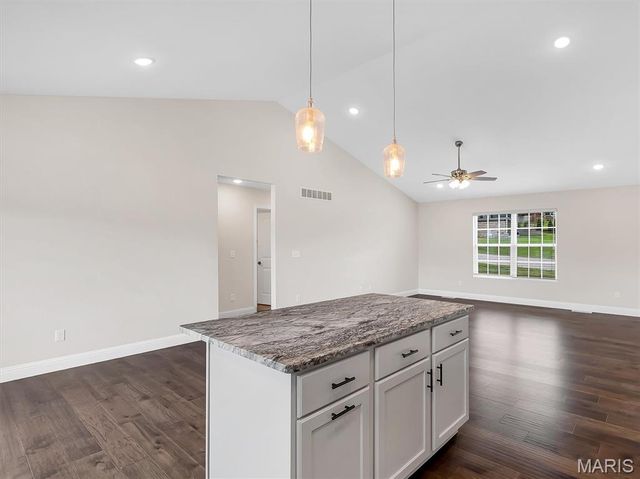 2798 Moon Crest Court, Washington, MO 63090