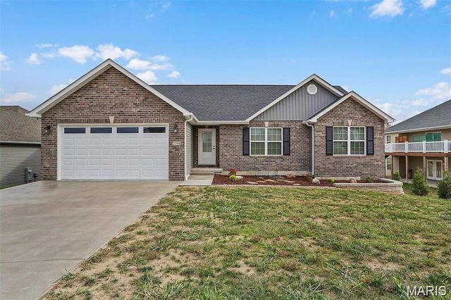 2798 Moon Crest Court, Washington, MO 63090