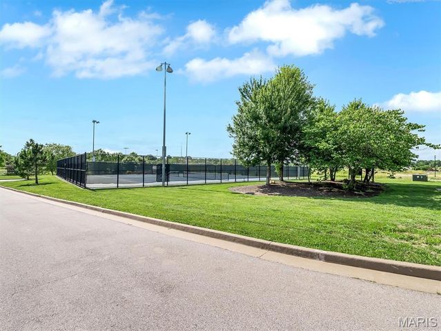2798 Moon Crest Court, Washington, MO 63090