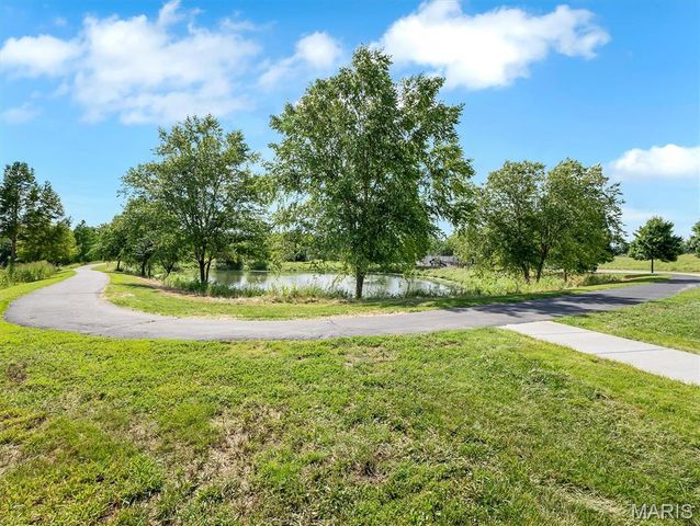 2798 Moon Crest Court, Washington, MO 63090