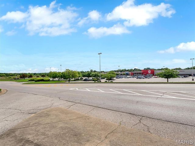 2798 Moon Crest Court, Washington, MO 63090