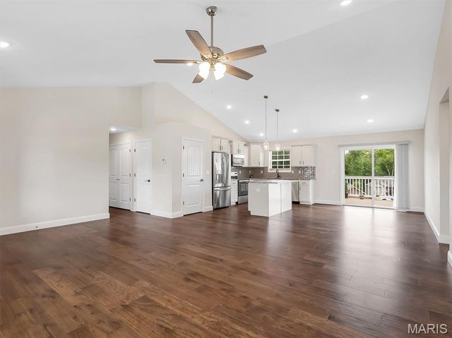 2798 Moon Crest Court, Washington, MO 63090
