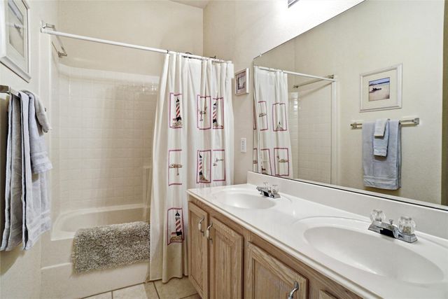 1140 Whispering Trail Circle, Lewisville, TX 75067